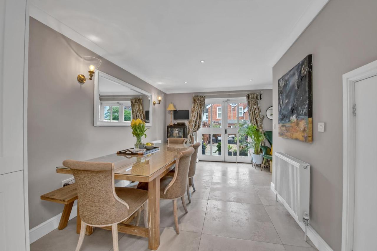 Stylish 3 Bedroom Townhouse For 5 Guests, Set In The Medieval Grid With Off Street Parking Bury St. Edmunds Esterno foto