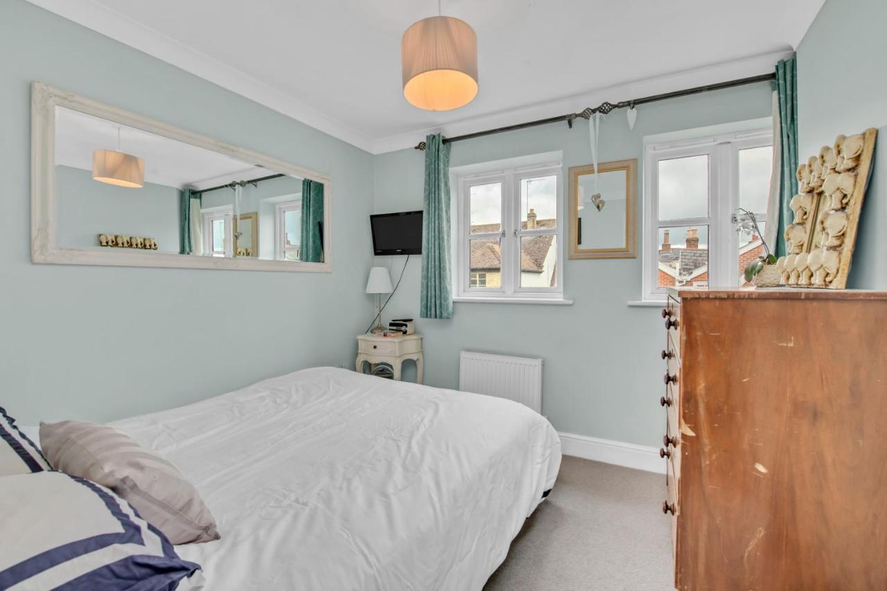 Stylish 3 Bedroom Townhouse For 5 Guests, Set In The Medieval Grid With Off Street Parking Bury St. Edmunds Esterno foto
